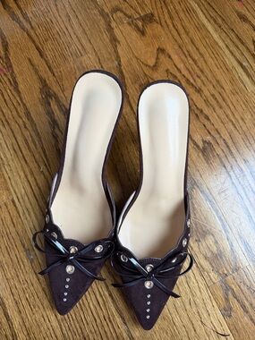 SHEIN Brown Pointed Toe Suede Slip-On Mules with Bow & Studs